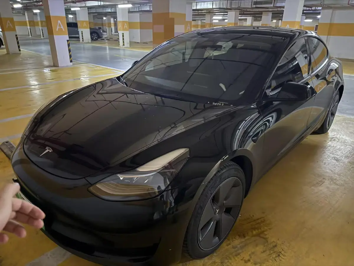 2022 Tesla Model 3 BEV 60KWH