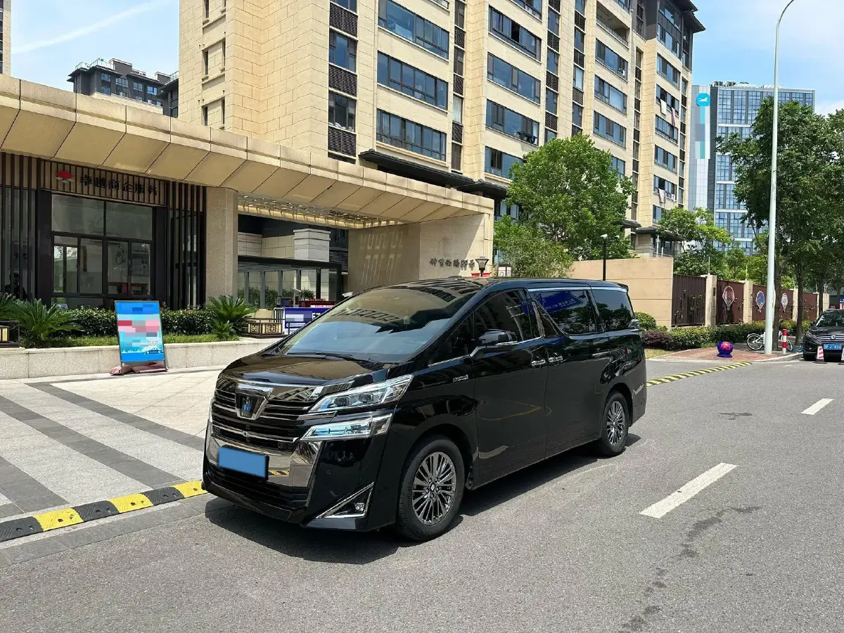 2021 Toyota Vellfire 2.5L 117HP L4 E-CVT Hybrid