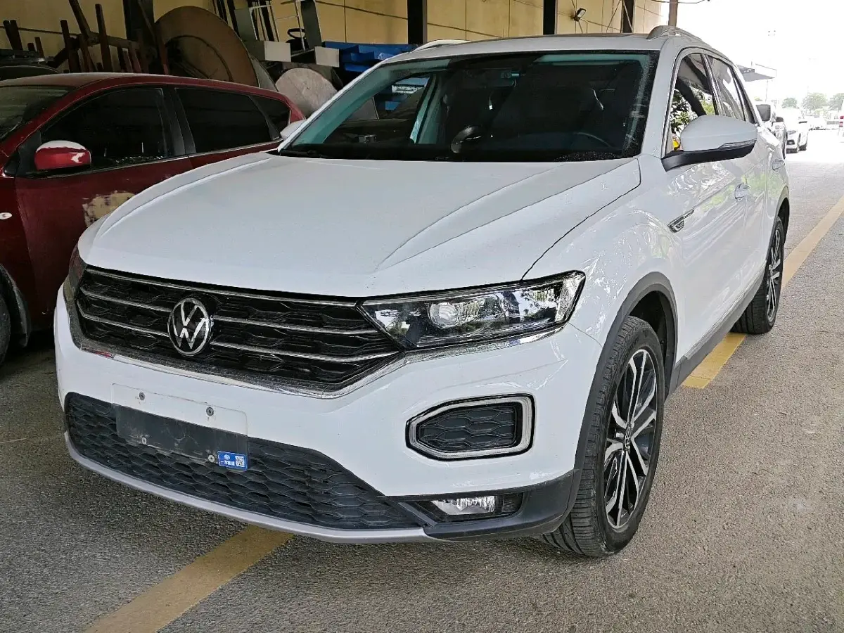 2021 Volkswagen T-Roc 1.4T 150HP L4 7DCT