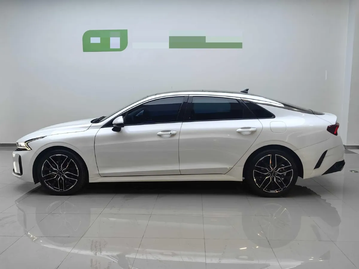 2021 Kia K5 2.0T 240HP L4 8AT,autocango,china used car exporter,china ev exporter,chinese used car exporter,chinese used ev exporter