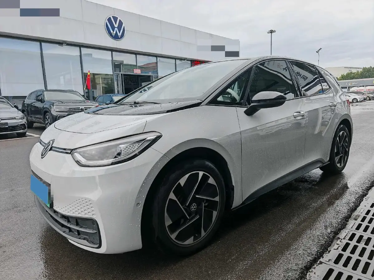 2025 Volkswagen ID.3 BEV 52.8KWH