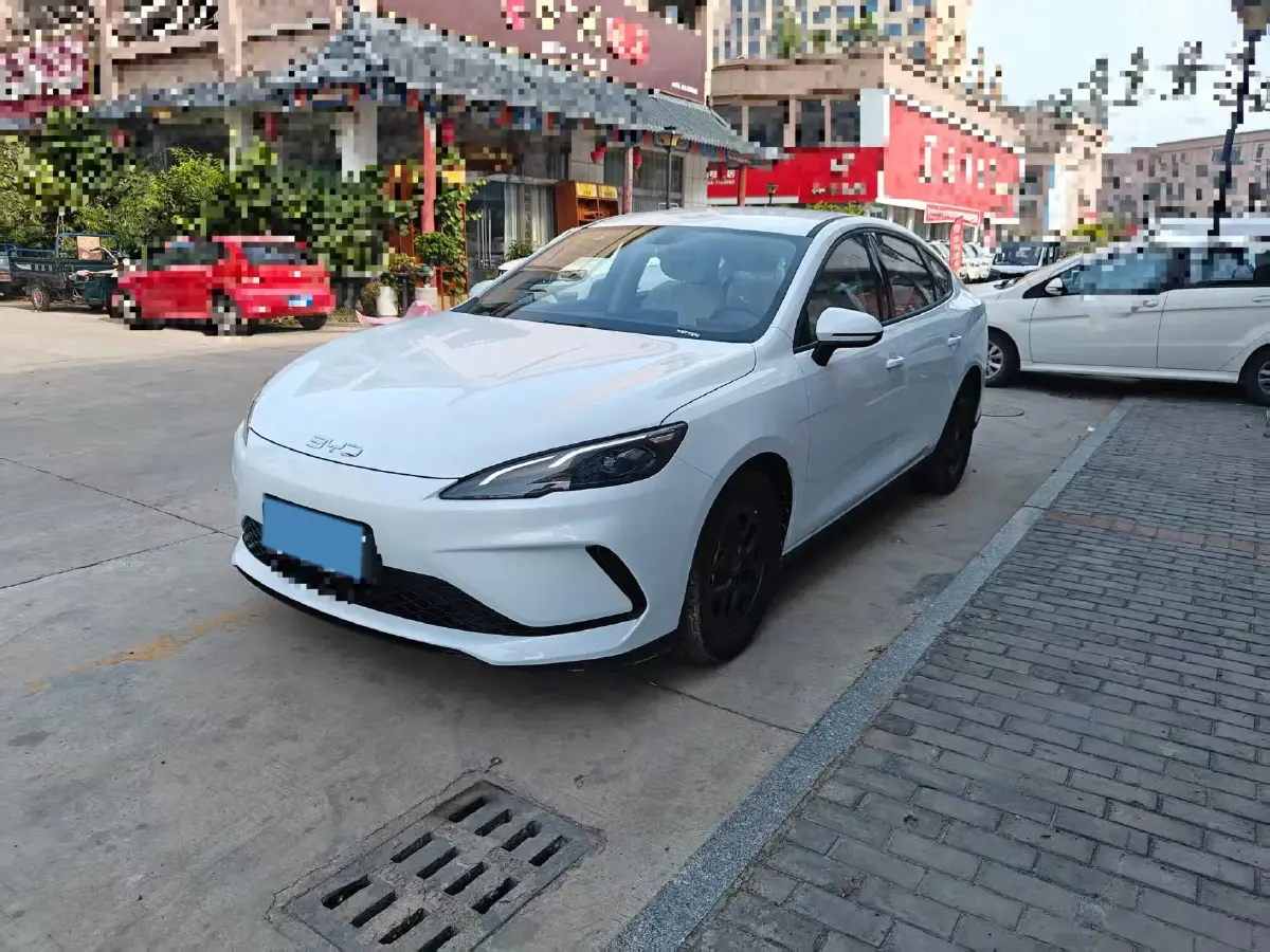 2025 BYD Seal05 DM-i 1.5L 101HP L4 E-CVT PHEV 7.68KWH