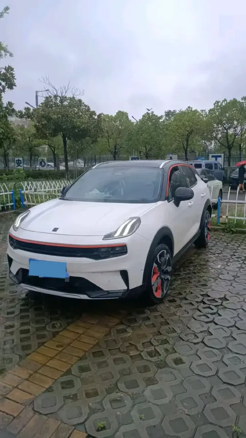 2020 LYNK&CO 06 1.5T 177HP L3 7DCT