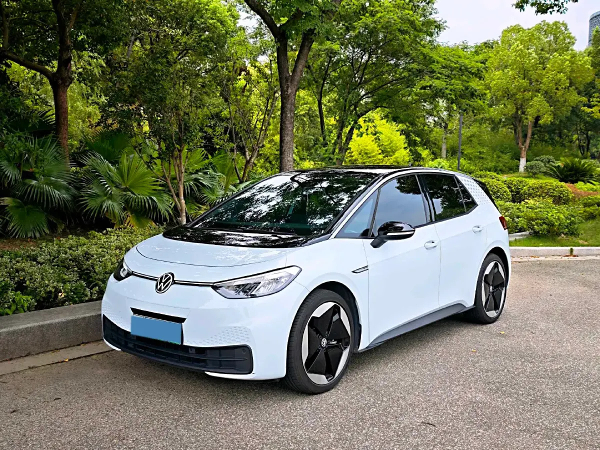 2023 Volkswagen ID.3 BEV 52.8KWH