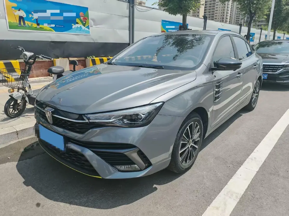 2021 Roewe i5 1.5L 120HP L4 CVT