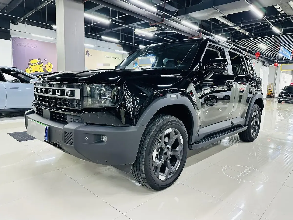 2025 Jetour Freeman 2.0T 254HP L4 8AT