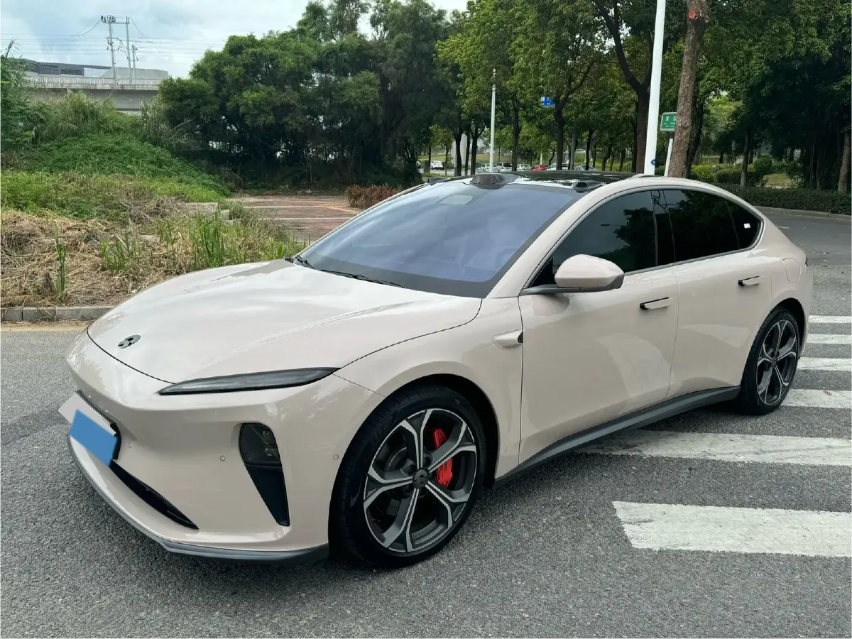 2022 NIO ET5 BEV 75KWH