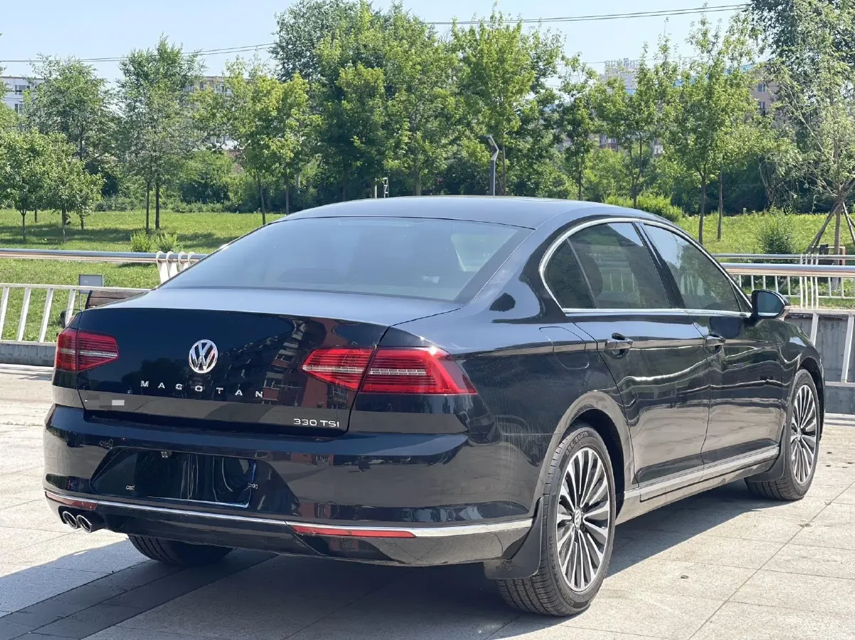 2017 Volkswagen Magotan 1.4T 150HP L4 7DCT,autocango,china used car exporter,china ev exporter,chinese used car exporter,chinese used ev exporter