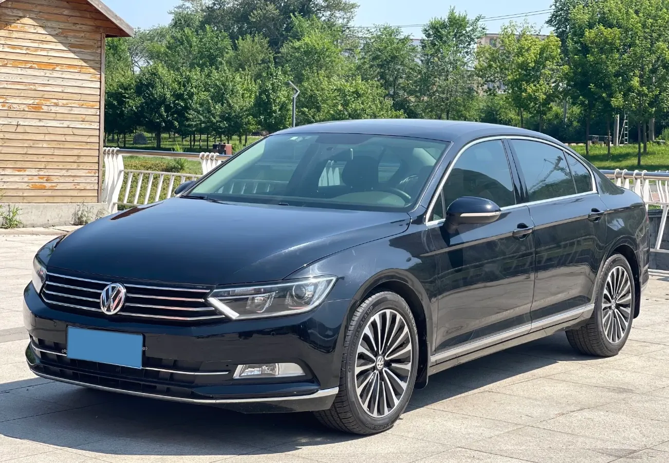 2017 Volkswagen Magotan 1.4T 150HP L4 7DCT,autocango,china used car exporter,china ev exporter,chinese used car exporter,chinese used ev exporter