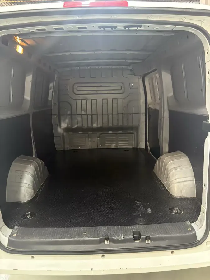 2023 MAXUS XinTu EV80 BEV 51.5KWH,autocango,china used car exporter,china ev exporter,chinese used car exporter,chinese used ev exporter