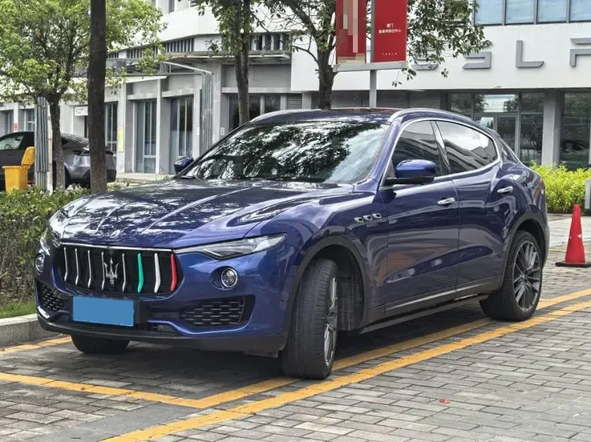 2018 Maserati Levante 3.0T 350HP V6 8AT