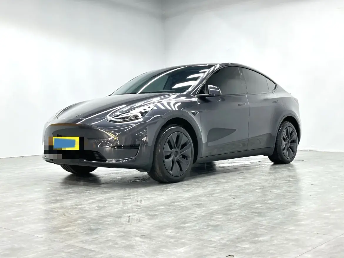 2024 Tesla Model Y BEV 60KWH