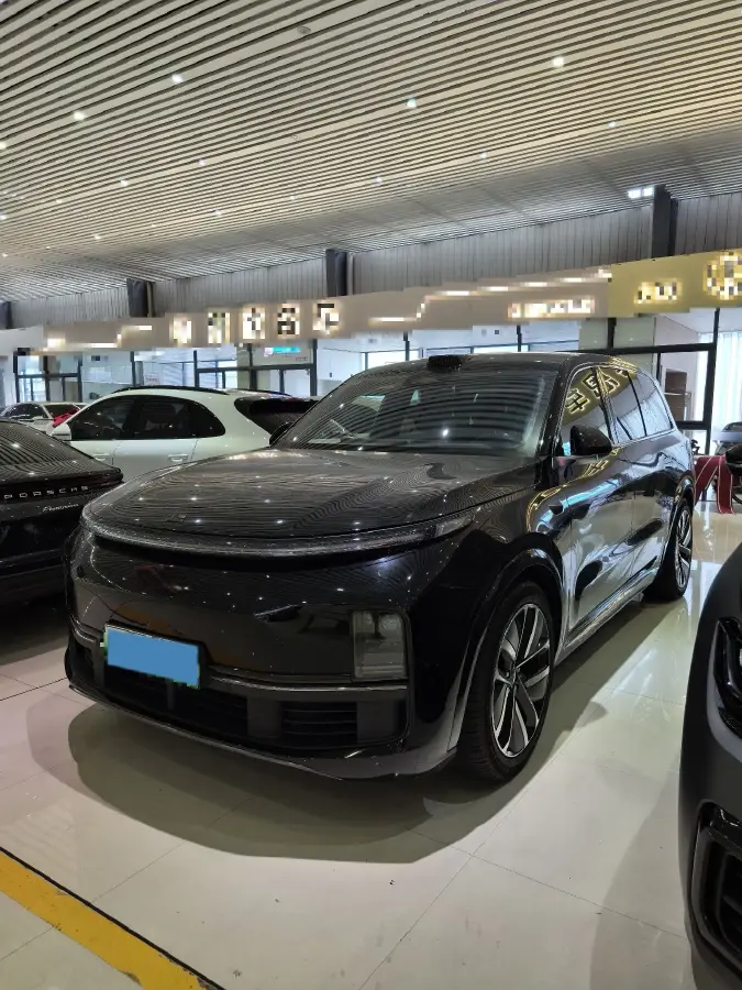 2022 Li L9 Range Extended 154HP REEV 42.6KWH