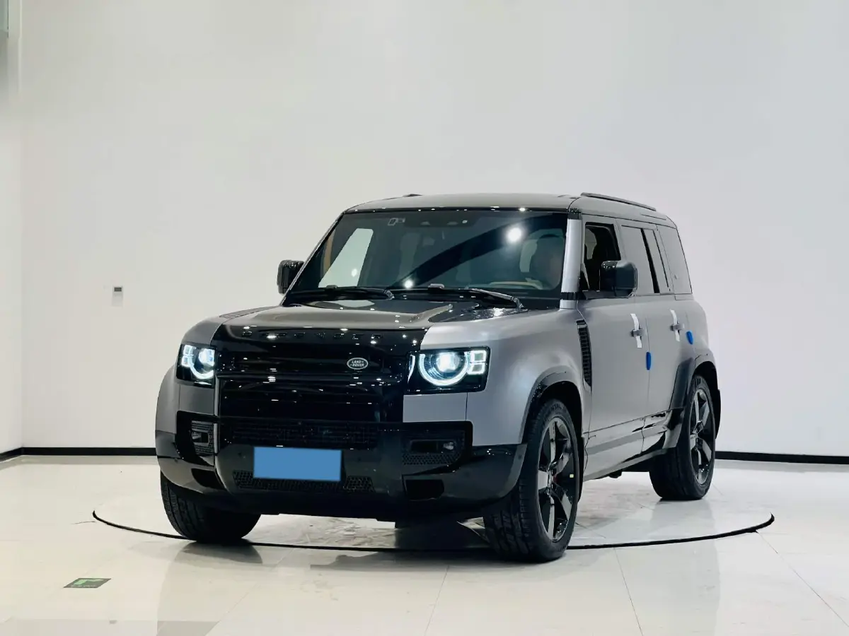 2024 Land Rover Defender 3.0T 400HP L6 8AT