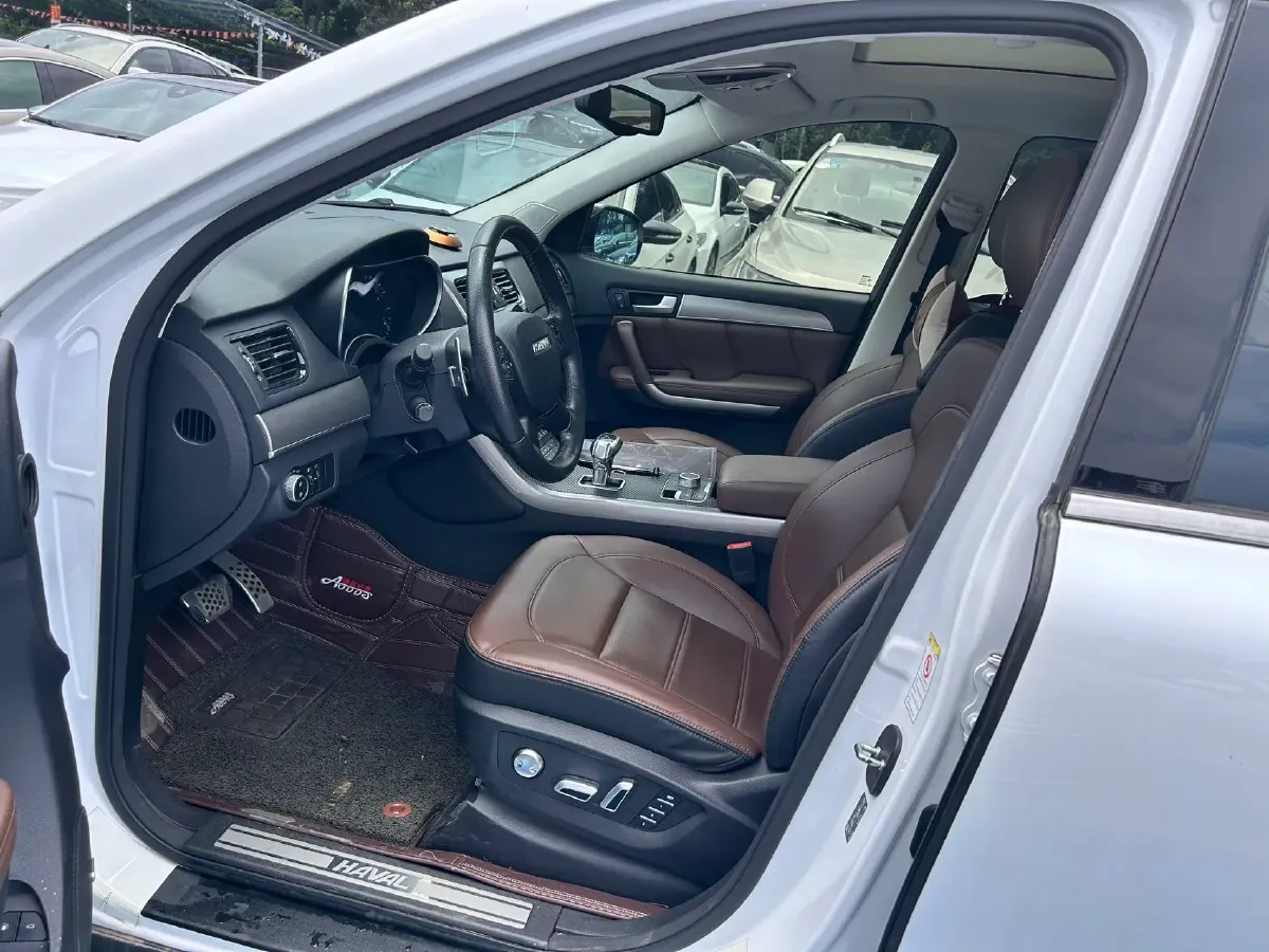 2017 Haval H8 2.0T 252HP L4 8AT,autocango,china used car exporter,china ev exporter,chinese used car exporter,chinese used ev exporter