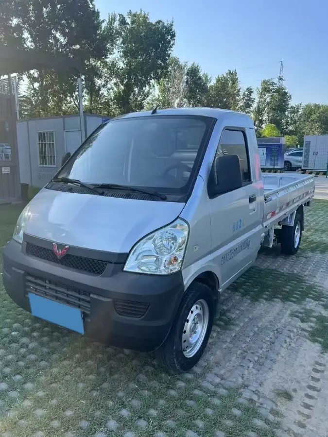 2015 WuLing RongGuang V 1.5L 112HP L4 5MT