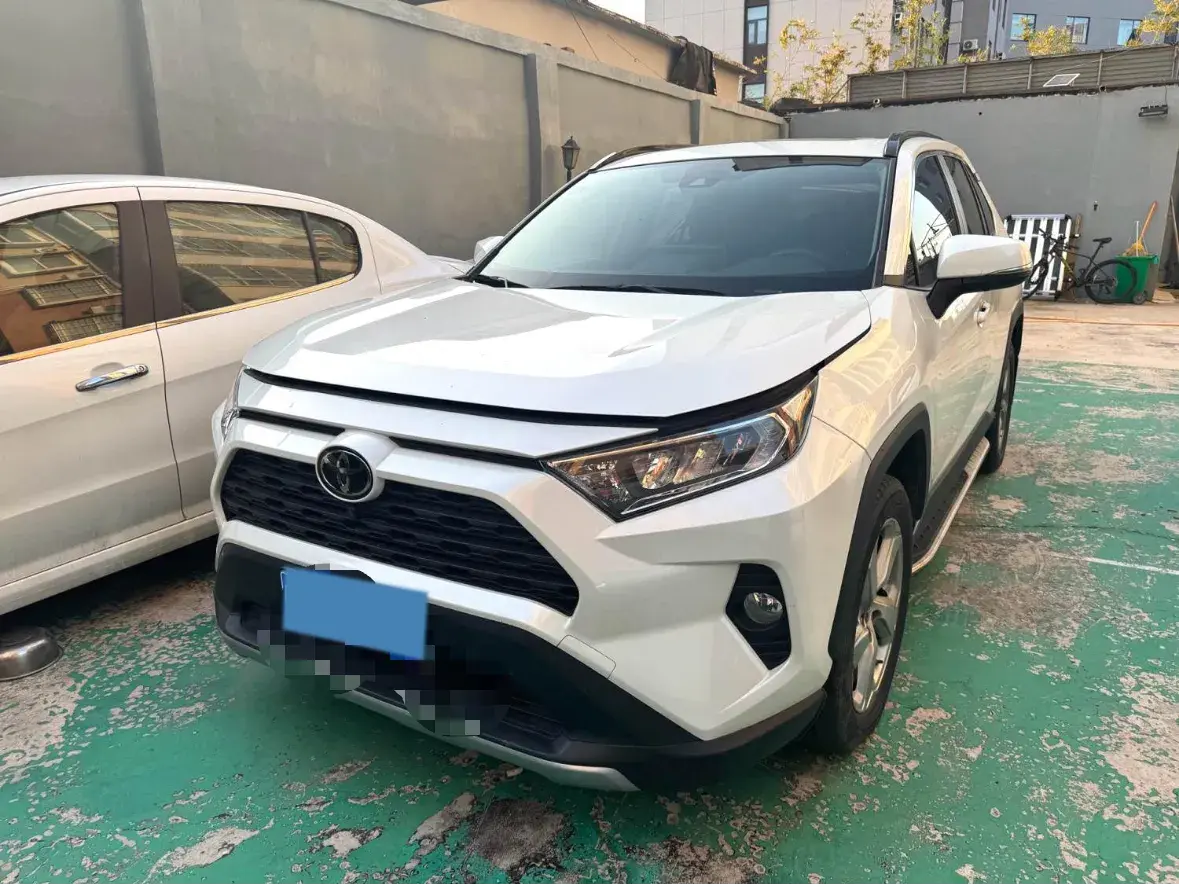 2020 Toyota RAV4 2.0L 171HP L4 CVT