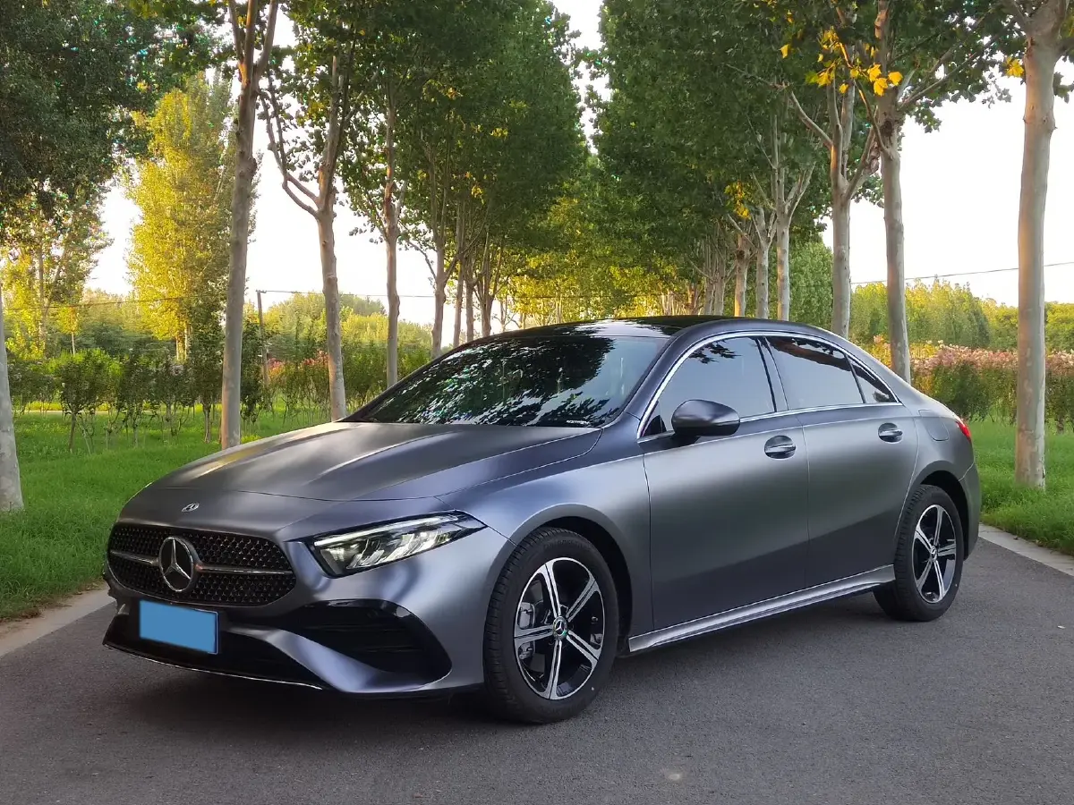 2025 Mercedes-Benz A Class 1.3T 163HP L4 7DCT