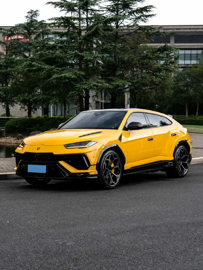 2023 Lamborghini Urus 4.0T 641HP V8 8AT