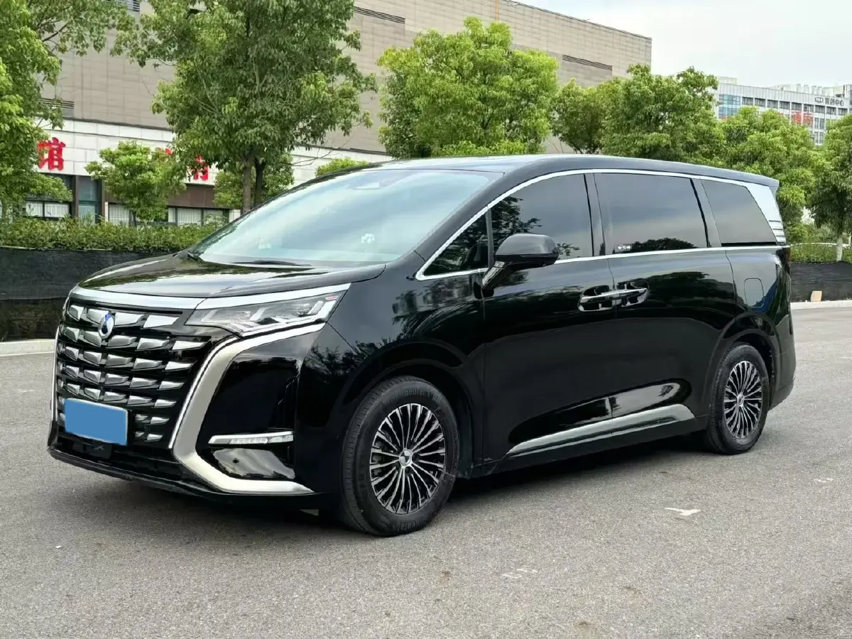 2022 Denza D9 1.5T 139HP L4 E-CVT PHEV 40.06KWH