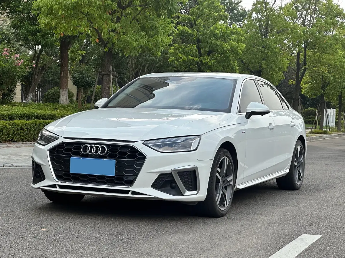 2020 Audi A4L 2.0T 190HP L4 7DCT