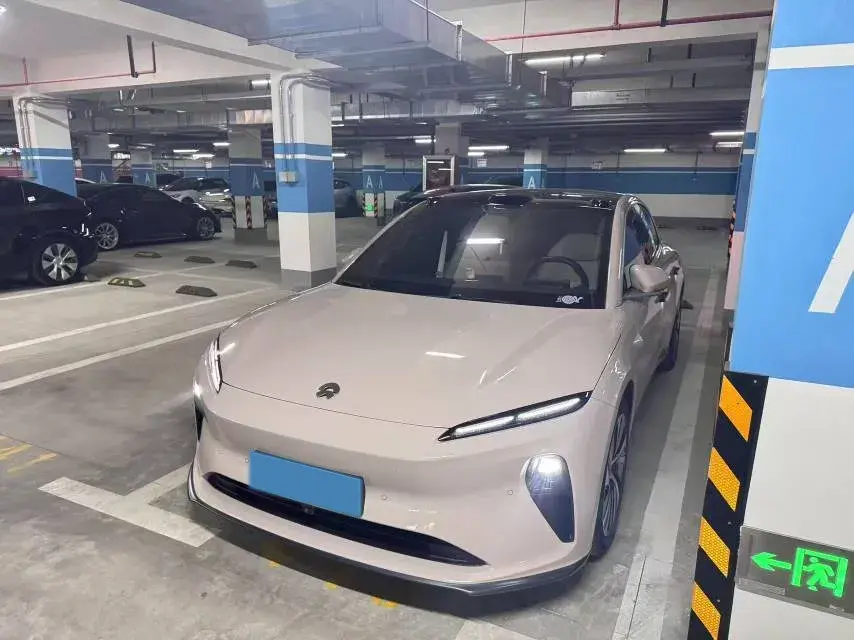 2022 NIO ET5 BEV 75KWH