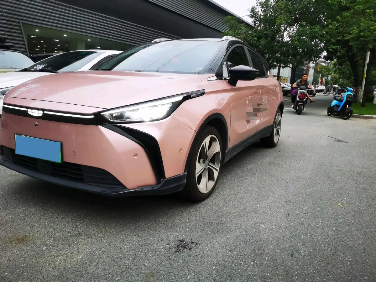 2022 Geometry M6 BEV 70KWH