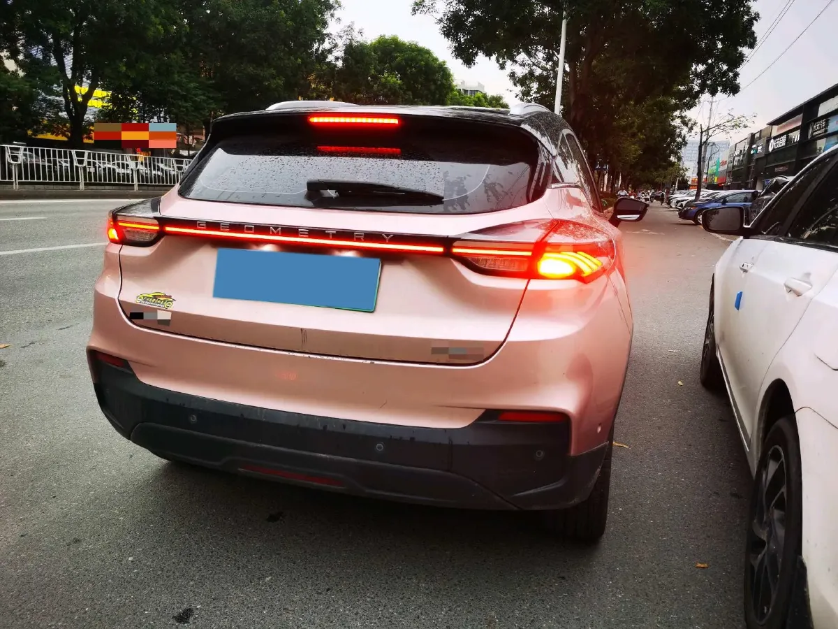 2022 Geometry M6 BEV 70KWH,autocango,china used car exporter,china ev exporter,chinese used car exporter,chinese used ev exporter