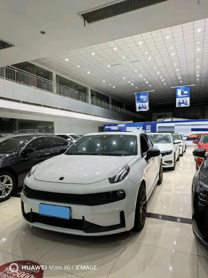 2019 LYNK&CO 03 2.0T 190HP L4 6AT