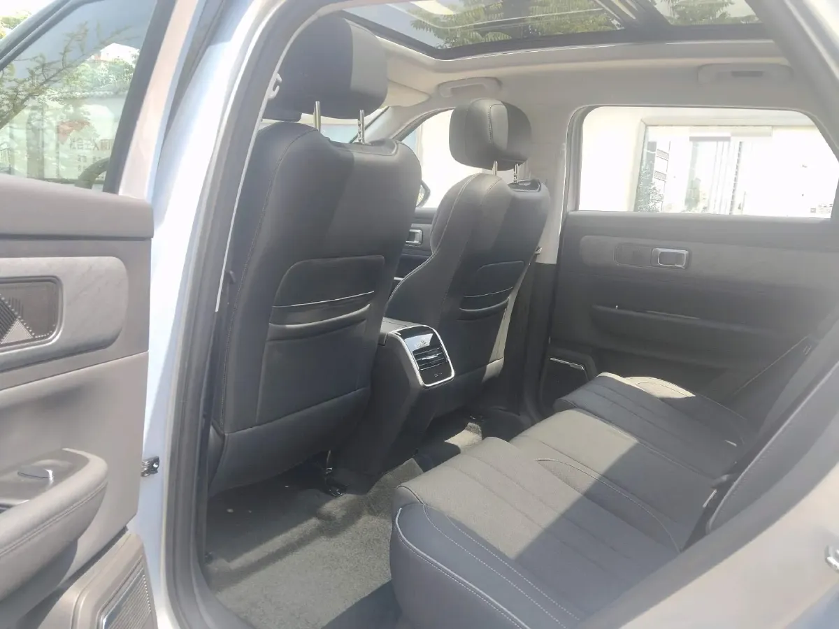 2024 Fulwin FulwinT6 1.5T 156HP L4 DHT PHEV 18.3KWH,autocango,china used car exporter,china ev exporter,chinese used car exporter,chinese used ev exporter