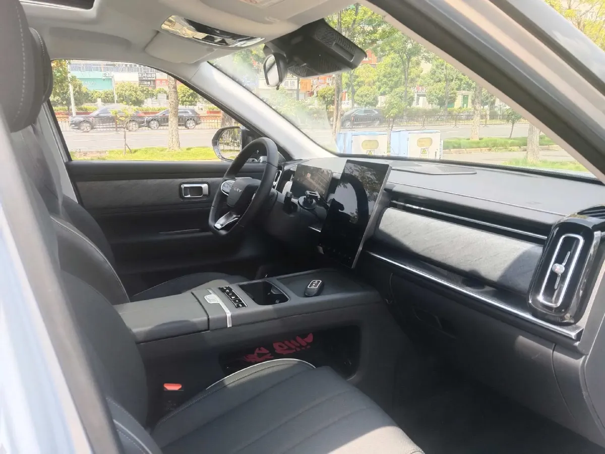 2024 Fulwin FulwinT6 1.5T 156HP L4 DHT PHEV 18.3KWH,autocango,china used car exporter,china ev exporter,chinese used car exporter,chinese used ev exporter