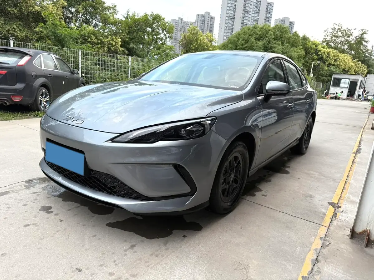 2025 BYD Seal05 DM-i 1.5L 101HP L4 E-CVT PHEV 7.68KWH