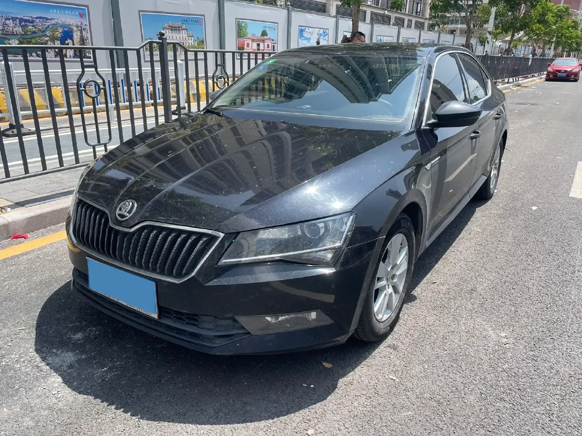 2016 Skoda Superb 1.4T 150HP L4 7DCT