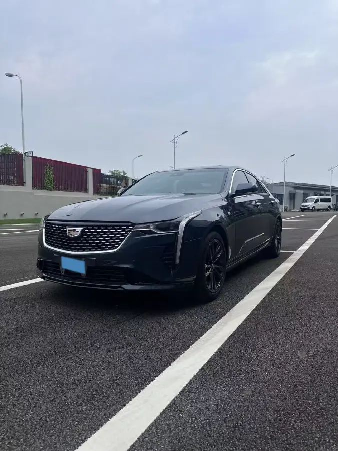 2022 Cadillac CT4 2.0T 237HP L4 8AT