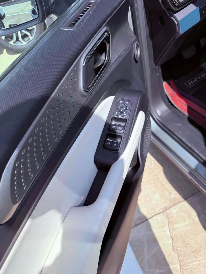 2023 Haval Fierce Dragon 1.5L 101HP L4 2DHT PHEV 19.27KWH,autocango,china used car exporter,china ev exporter,chinese used car exporter,chinese used ev exporter