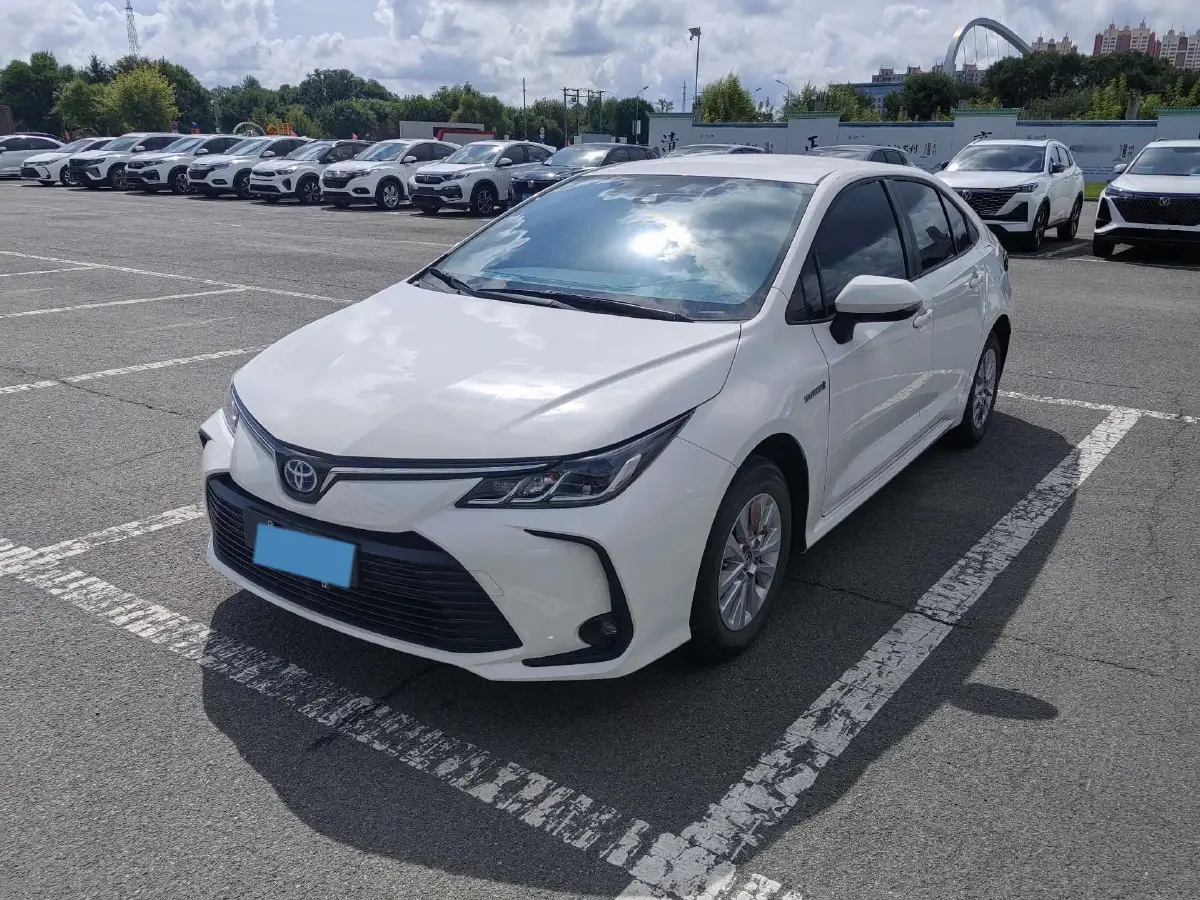 2022 Toyota Corolla 1.8L 98HP L4 E-CVT Hybrid