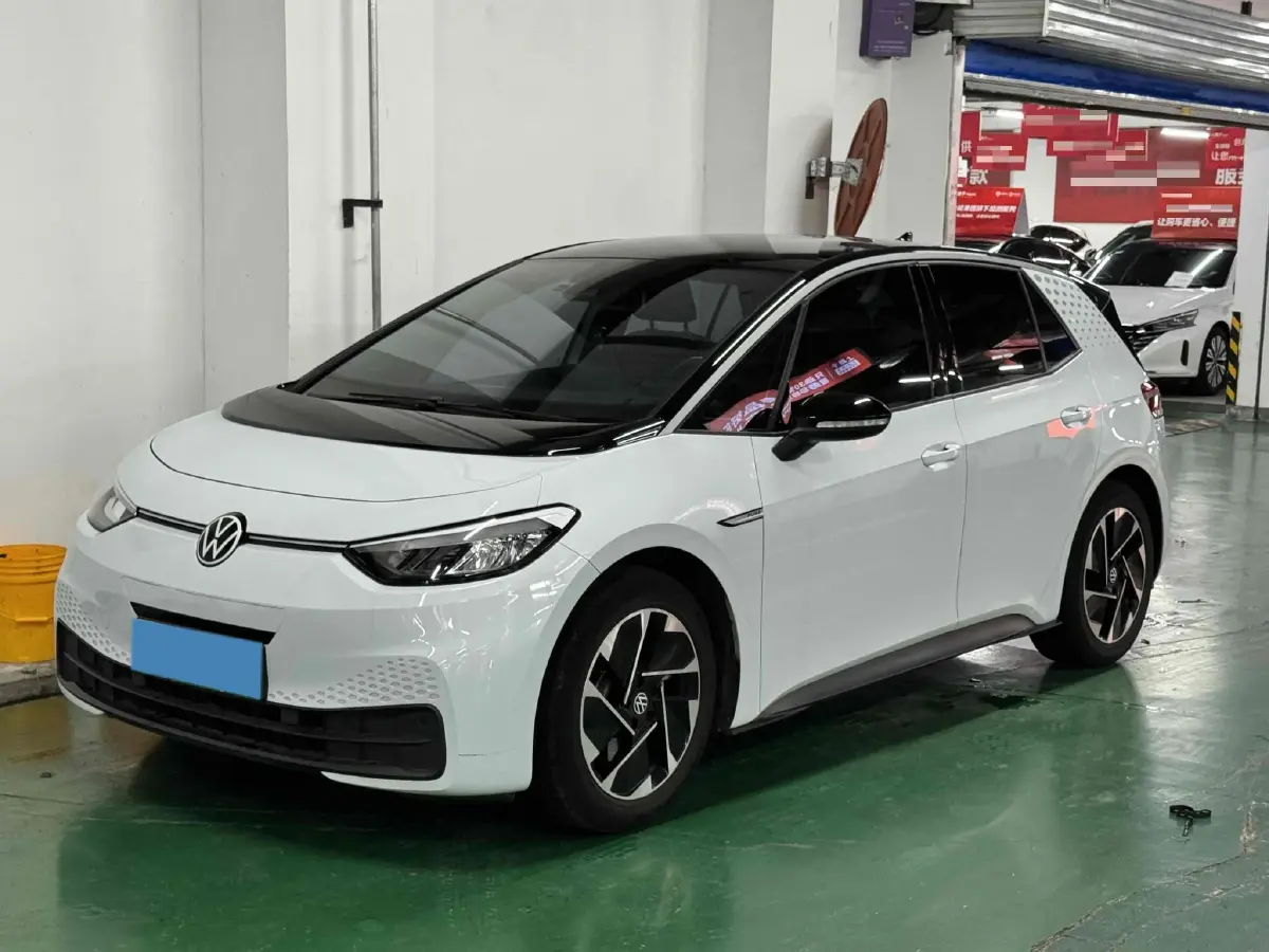 2023 Volkswagen ID.3 BEV 52.8KWH