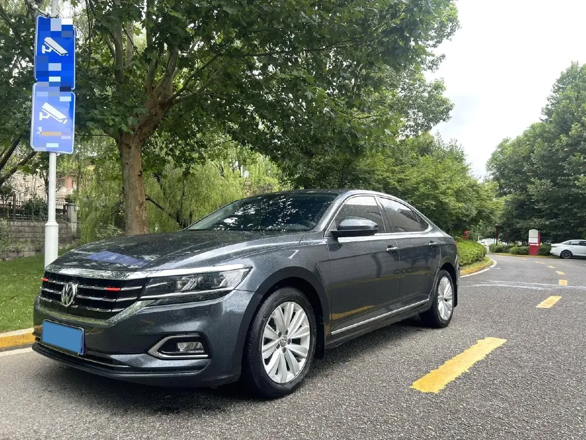 2019 Volkswagen Passat 2.0T 186HP L4 7DCT