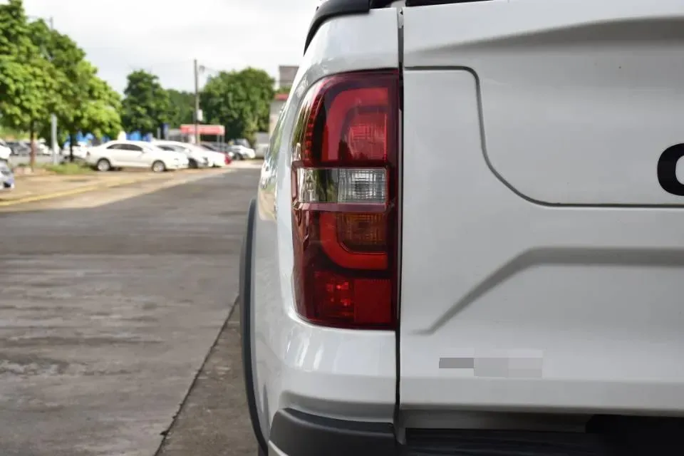 2024 ChangAn Hunter 2.0T 190HP L4 REEV 31.18KWH,autocango,china used car exporter,china ev exporter,chinese used car exporter,chinese used ev exporter