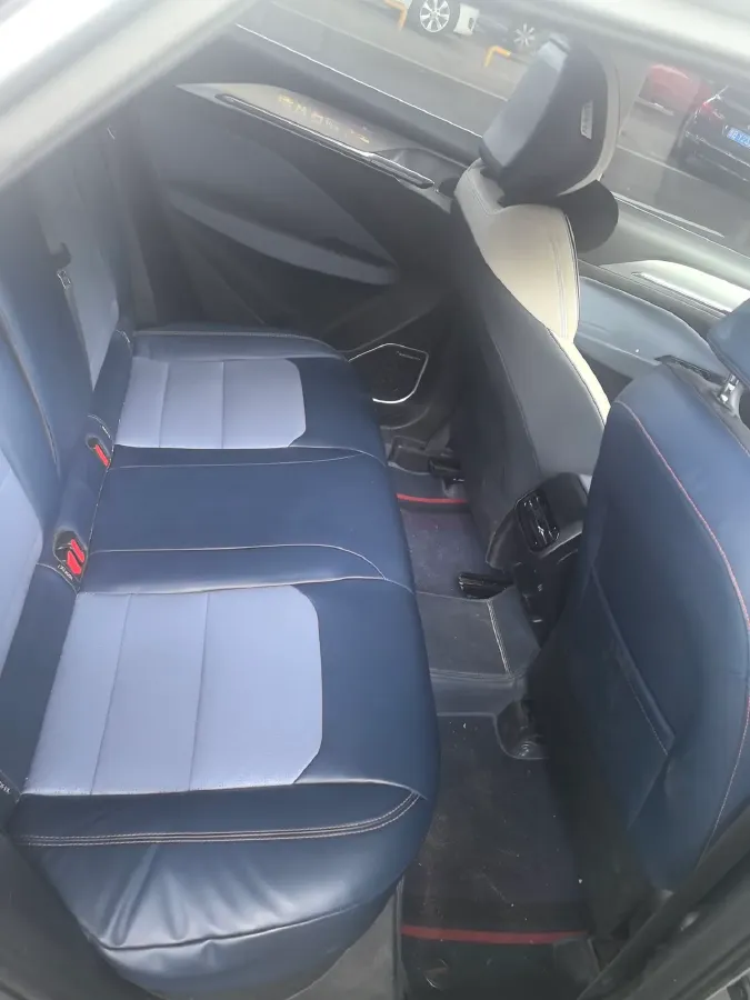 2022 Geometry M6 BEV 70KWH,autocango,china used car exporter,china ev exporter,chinese used car exporter,chinese used ev exporter