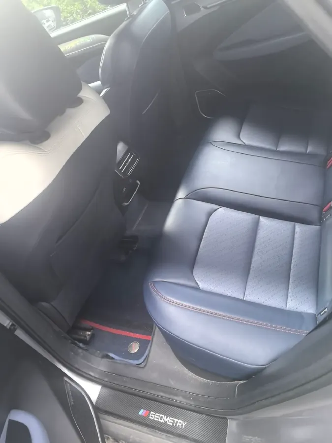 2022 Geometry M6 BEV 70KWH,autocango,china used car exporter,china ev exporter,chinese used car exporter,chinese used ev exporter