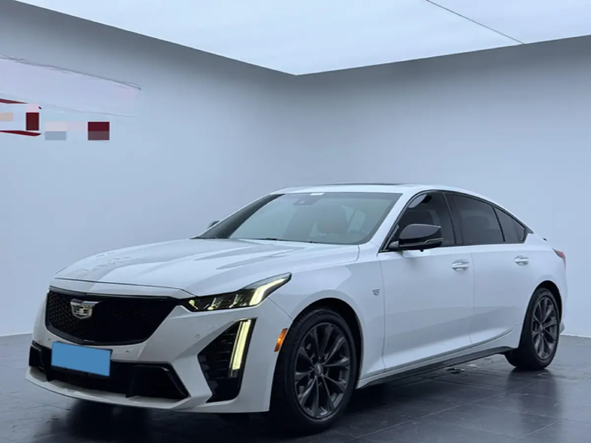 2022 Cadillac CT5 2.0T 237HP L4 10AT