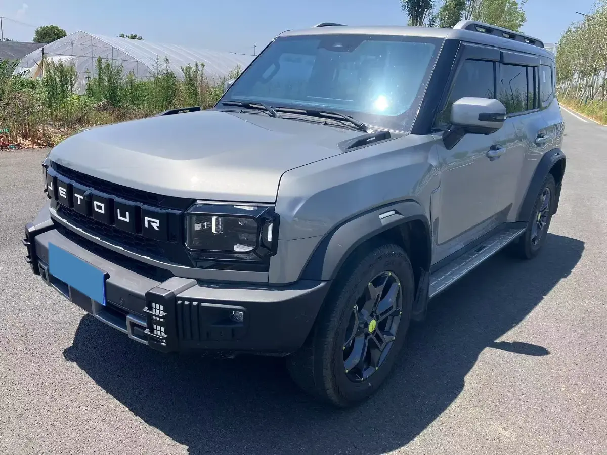 2023 Jetour Traveller 2.0T 254HP L4 7DCT