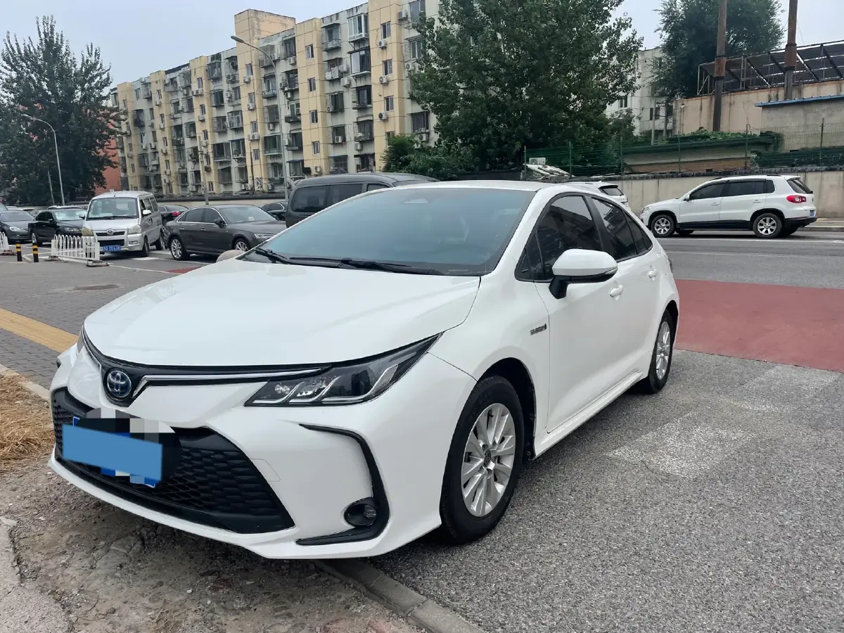2023 Toyota Corolla 1.8L 98HP L4 E-CVT Hybrid