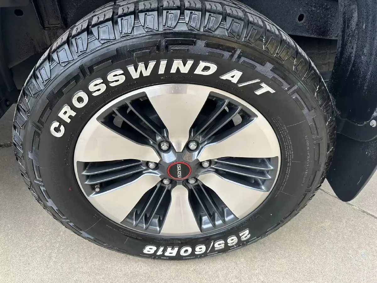 2021 Isuzu Taga 3.0T 143HP L4 5MT,autocango,china used car exporter,china ev exporter,chinese used car exporter,chinese used ev exporter