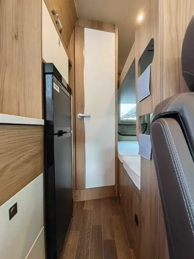 2021 MAXUS V90 RV 2.0T 148HP L4 6AT,autocango,china used car exporter,china ev exporter,chinese used car exporter,chinese used ev exporter