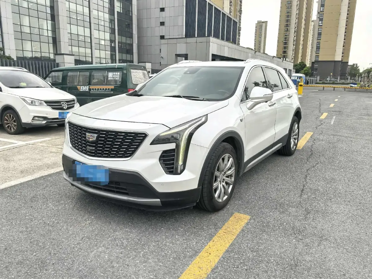 2022 Cadillac XT4 2.0T 237HP L4 9AT