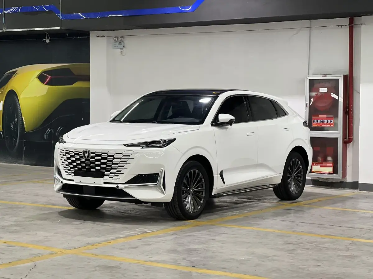 2021 ChangAn UNI-K 2.0T 233HP L4 8AT