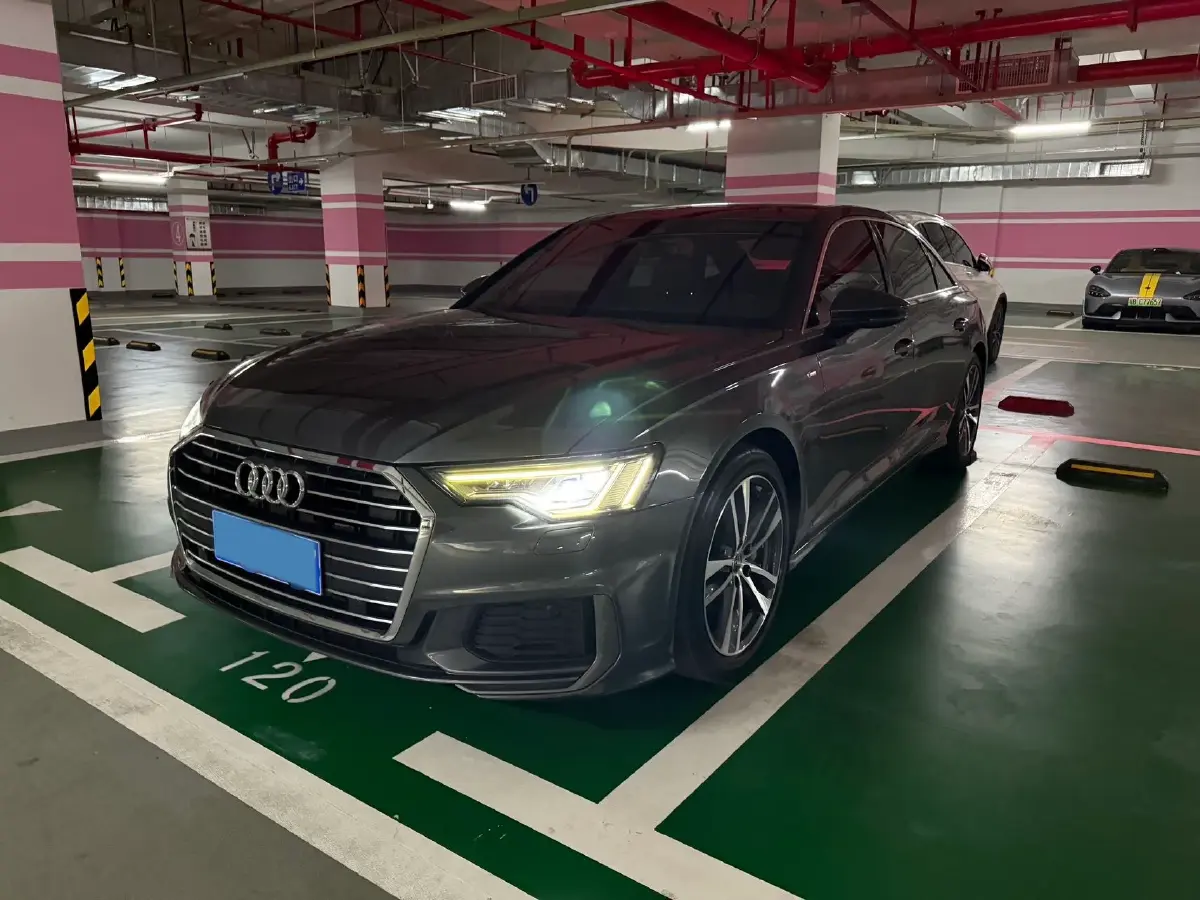 2021 Audi A6L 2.0T 190HP L4 7DCT