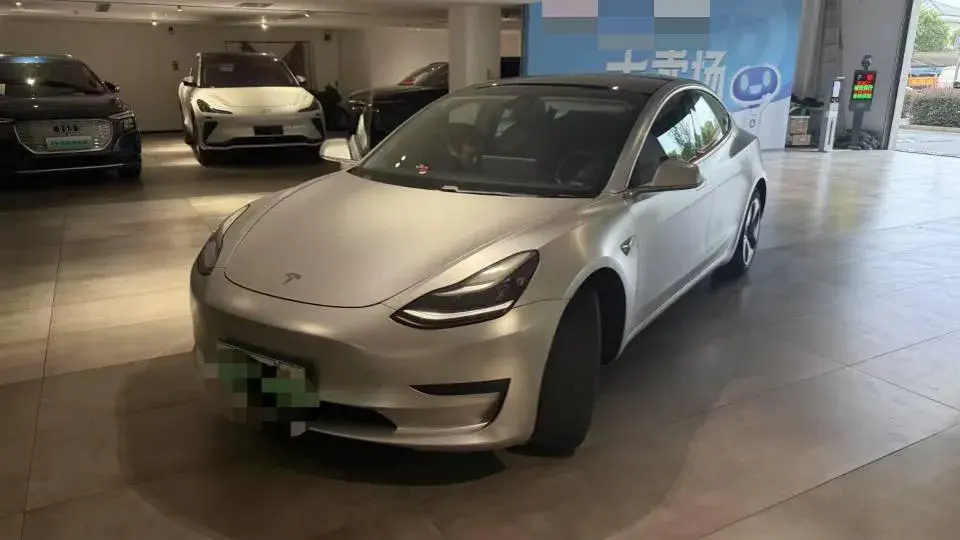2019 Tesla Model 3 BEV 52KWH